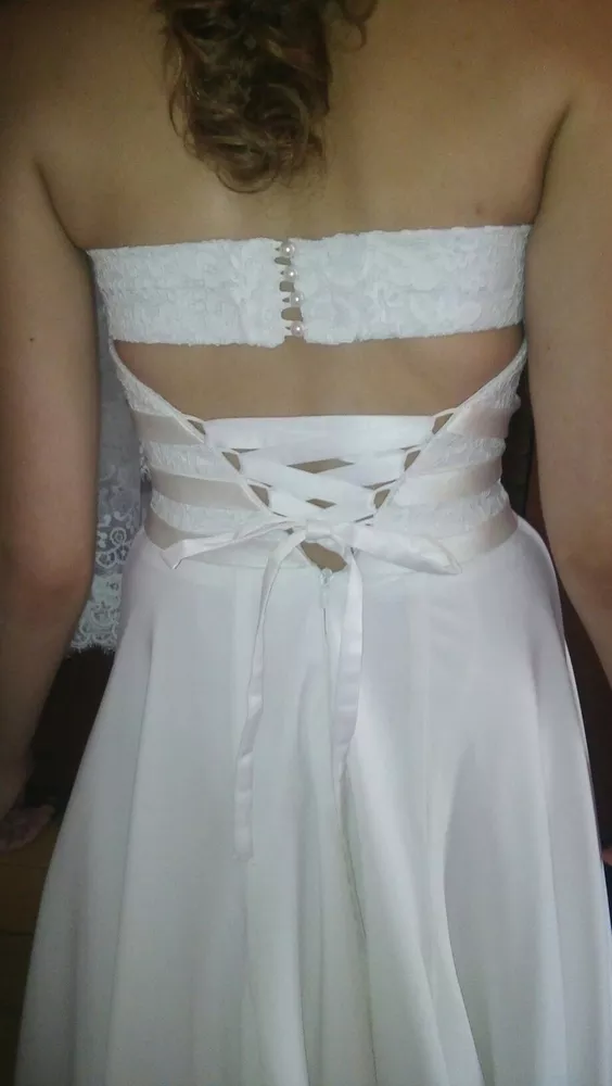 Нежное и романтичное свадебное платье  2